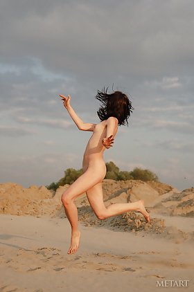 Alisa B - Danceuse
