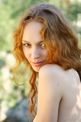 Redheaded cutie flashing her ass while roaming the countryside Videos